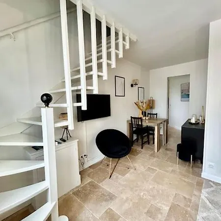 La Maison Heureuse *