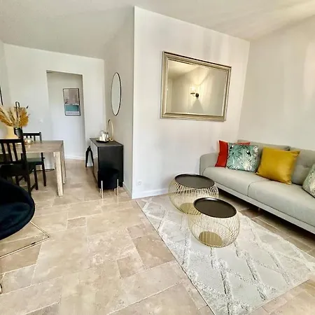 Apartment La Maison Heureuse
